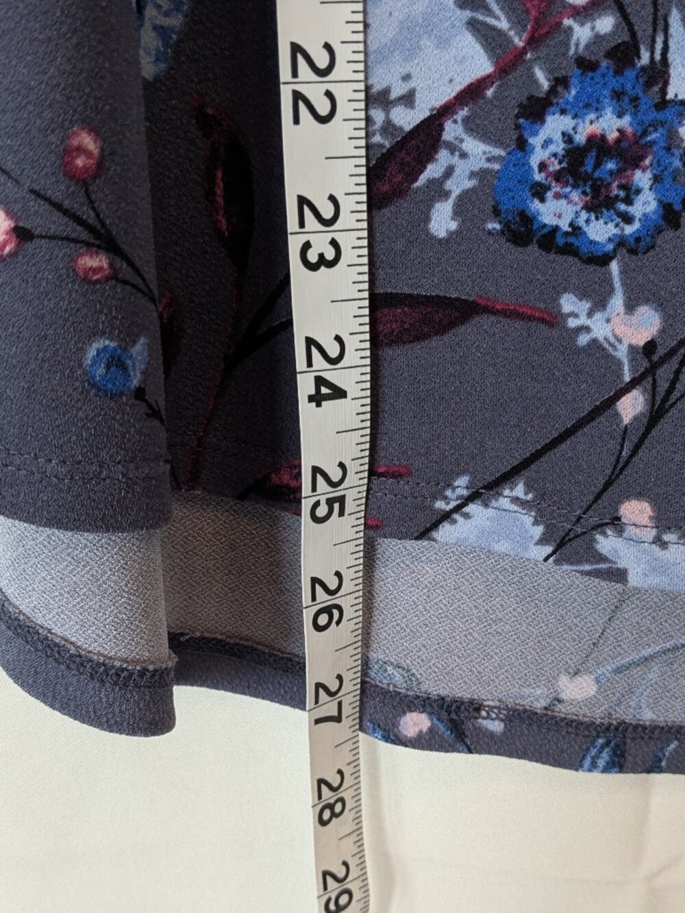 ELLE Gray Floral Cap Sleeve Top - Picture 5 of 5